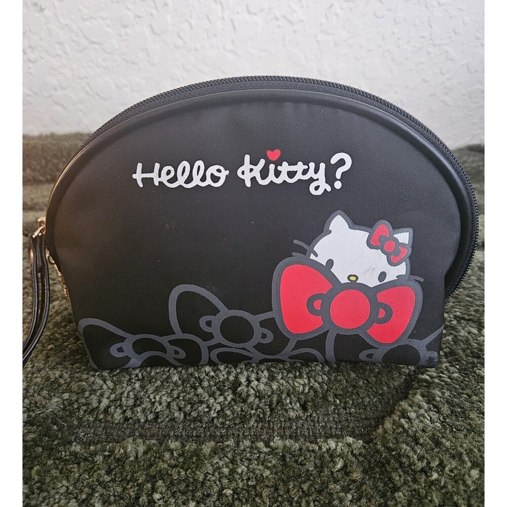 Hello Kitty Hello Kitty Black Zippered Makeup Bag Wristlet Strap 8in x 4in